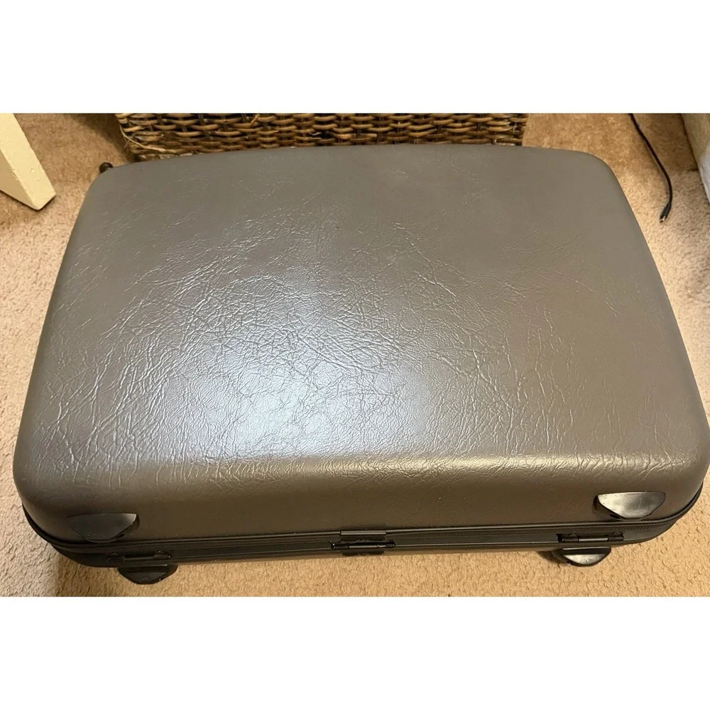 Vintage Samsonite Seminy II Hard Shell Suitcase Gray Gray  Unisex - No Keys